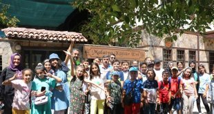 Semt konağı öğrencileri sanat sokağını gezdi