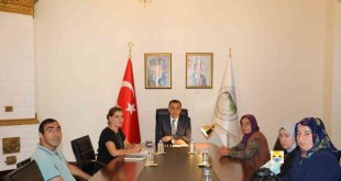 Kars Valisi Öksüz, makamında vatandaşlarla bir araya geldi