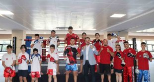 Bakan Yardımcısı Eminoğlu Erzincan'da genç sporcularla buluştu