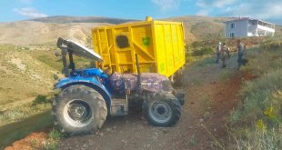 Erzincan'da traktör kazası: 1 ölü 1 yaralı