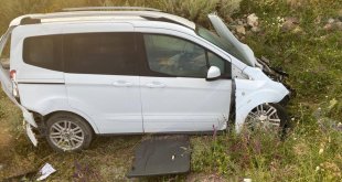 Kars'ta şarampole devrilen otomobilin sürücüsü öldü