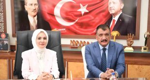 Bakan Göktaş: "Acımız büyük ama inşa sürecinde el birliğiyle devam ediyoruz"