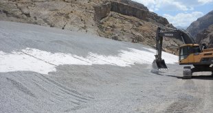 Hakkari'de çöp toplama alanları yeşil alana dönüştürülüyor