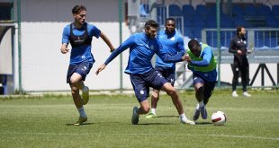 Çaykur Rizespor, Erzurum'da ikinci etap kamp çalışmalarına başladı