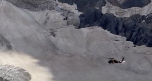 Cilo buzullarına düşen dağcıların kurtarılma anı anbean kamerada