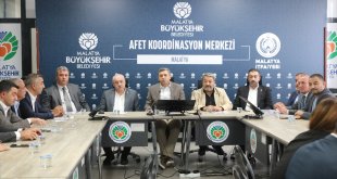 MHP heyeti depremden etkilenen Malatya'da incelemelerde bulundu