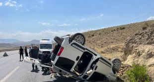 Van-Hakkari yolunda trafik kazası: 5 yaralı