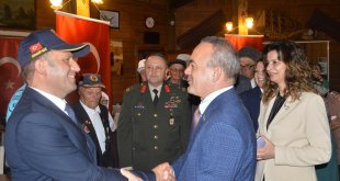 Ardahan'da şehit aileleri ve gaziler yemekte bir araya geldi