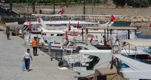 Van Gölü'nde aylar sonra 'vira bismillah'