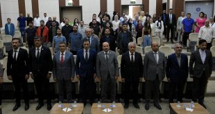 Erzurum'da Cumhuriyet dönemi darbelerinin evreleri ve sonuçları konferansı düzenlendi