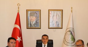 Kars'ta muhtarlar toplantısı sürüyor