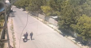 Evden hırsızlık yapan kadınlar aranıyor