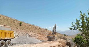 Malatya genelinde istinat duvarı çalışmaları devam ediyor