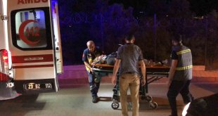 Elazığ'da iki otomobil çarpıştı: 1'i ağır 2 yaralı