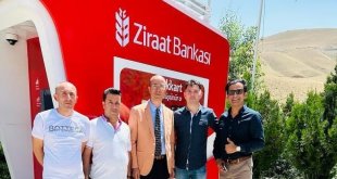 İran sınırında bulunan Esendere beldesi Ziraat ATM'sine kavuştu