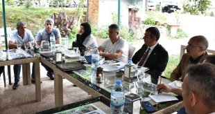 AK Parti Elazığ Milletvekili Keleş, Keban'da üreticilerle bir araya geldi