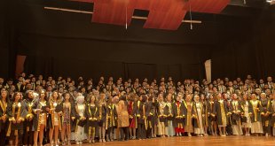 İnönü Üniversitesi Tıp Fakültesinden 284 öğrenci mezun oldu