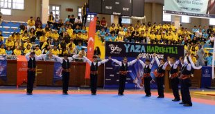 Yaz spor okulları kapılarını açtı