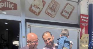 Başkan Altun, tatil sonrası mesaiye esnaf ziyaretiyle başladı