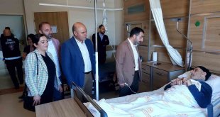 AK Parti Kars Milletvekili Çalkın, bayramda hastaları unutmadı