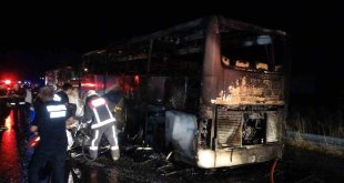 Malatya'da yolcu otobüsü alev alev yandı: Facianın eşiğinden dönüldü
