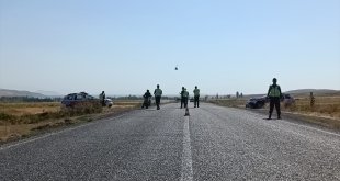 Muş'ta cayrokopterli trafik denetimi yapıldı
