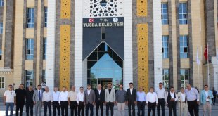 Bağcılar Belediye Başkanı Özdemir'den Tuşba Belediye Başkanı Akman'a ziyaret