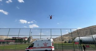 Hava ambulansı iki kalp hastası için havalandı