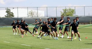 Erzurumspor FK, stadının depremde zarar görmesi sonrası taraftarlarına kavuşmak istiyor