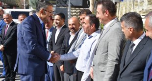 Hakkari Valisi Ali Çelik görevine başladı