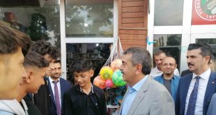 Milli Eğitim Bakanı Tekin Hınıs'ta