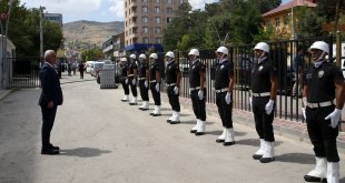 Muş Valiliğine atanan Çakır, göreve başladı