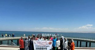 Diyadinli kursiyerler Van'ı gezdi