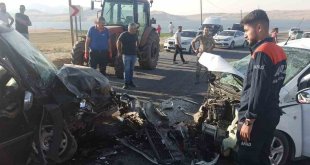 Bitlis'te trafik kazası: 8 yaralı