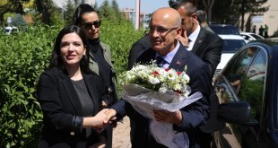 Hazine ve Maliye Bakanı Şimşek, Malatya'da ziyaretlerde bulundu