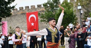 20. Ardahan Ulusal Kültür ve Bal Festivali'ne yoğun ilgi