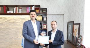 Yaz Kur'an kursunda başarılı olan öğrenciler ödüllendirildi