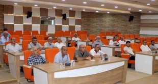 Elazığ Belediyesi, muhtarlarla koordinasyon toplantısı düzenledi