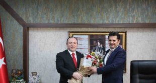 Millî Eğitim Müdürü Salih Kaygusuz çalışanlarla vedalaştı