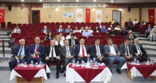 Iğdır'da "Doğu Anadolu Volkanizması, Jeoturizm Potansiyeli ve UNESCO Süreci Toplantısı" yapıldı