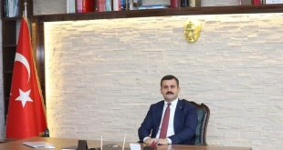 Çukurca Kaymakamı Mert Kumcu göreve başladı