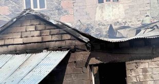 Ağrı'da bir ev kül oldu