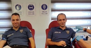 Ağrı İl Emniyet Müdürlüğü'nden Kızılay'a kan bağışı