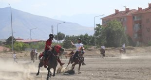 Ata sporu cirit Erzincan'da yaşatılıyor