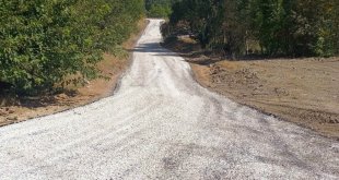 Keban Belediyesi Fırat sahil yolunu asfaltladı