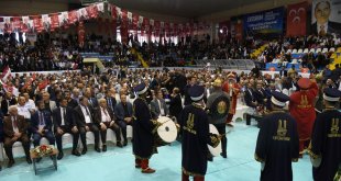 MHP Genel Başkan Yardımcısı Aydın, partisinin Erzurum il kongresinde konuştu: