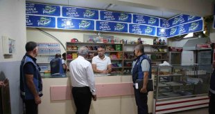 Tuşba Belediyesi ekiplerinden kantin denetimi