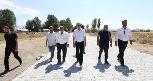 Tuşba'da yol çalışmaları sürüyor