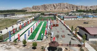 İpekyolu Belediyesinden yeni modern parklar