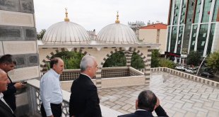 Vali Çakır, camii inşaatında incelemelerde bulundu